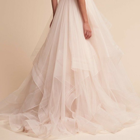 Effie Skirt in Moscato Size 4 | Wtoo by Watters - Picture 3 of 6